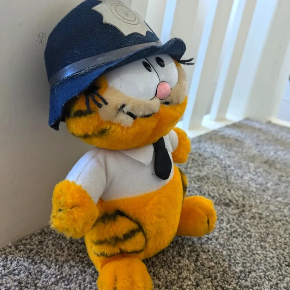 Garfield British Police Officer Bobby Stuffed Animal Plush 1981 80's Vintage 10" - Picture 3 of 7